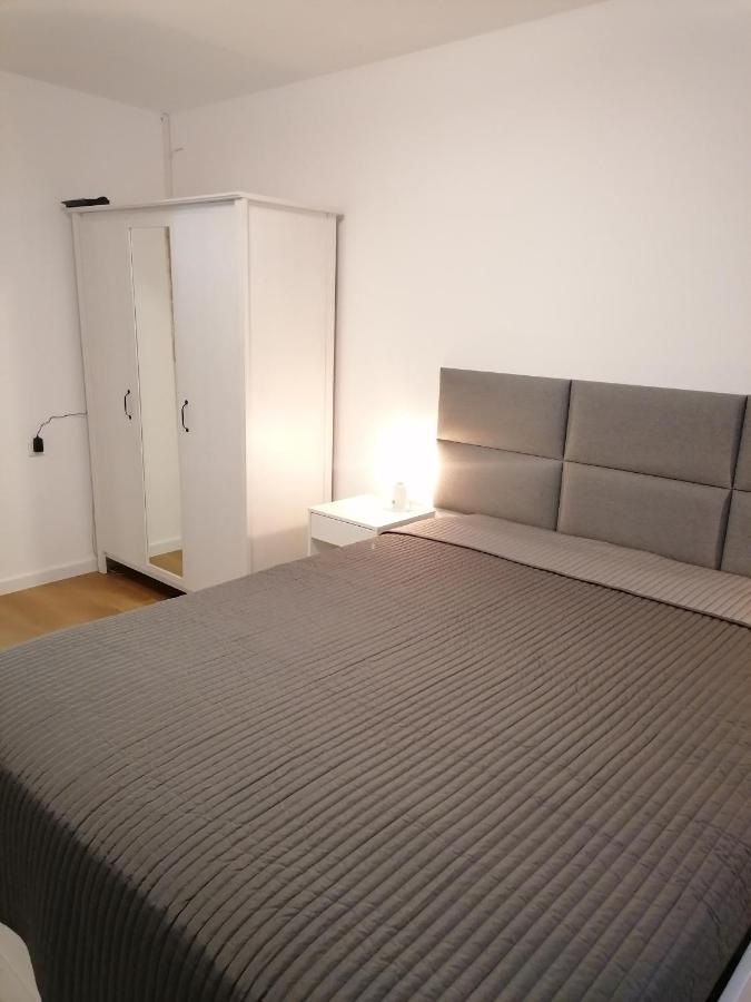 Stilvolle Wohnung An Der Alten Mainbruecke Würzburg Eksteriør billede